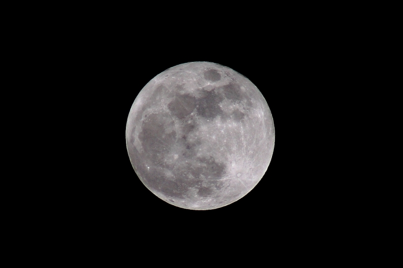 La prima Luna